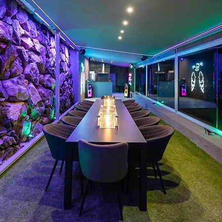 Casa Amore Tenerife Fully Serviced Includes All Food And Drink And Private Driver * Playa Paraiso (Tenerife)