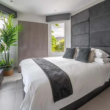 Casa Amore Tenerife Fully Serviced Includes All Food And Drink And Private Driver Playa Paraiso (Tenerife)